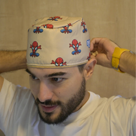 Gorro Quirúrgico Antifluido Spiderman beige